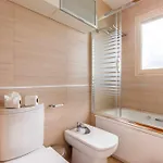 Apartmán A&n Spacious Family With Pool & Parking *